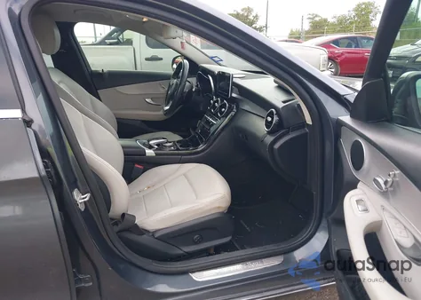 2015 Mercedes-Benz C 300 Luxury/Sport из США, поврежденный, VIN 55SWF4JB9FU057595